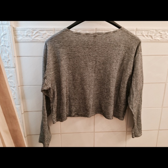 American Apparel Cropped Longsleeve - Picture 2 of 5